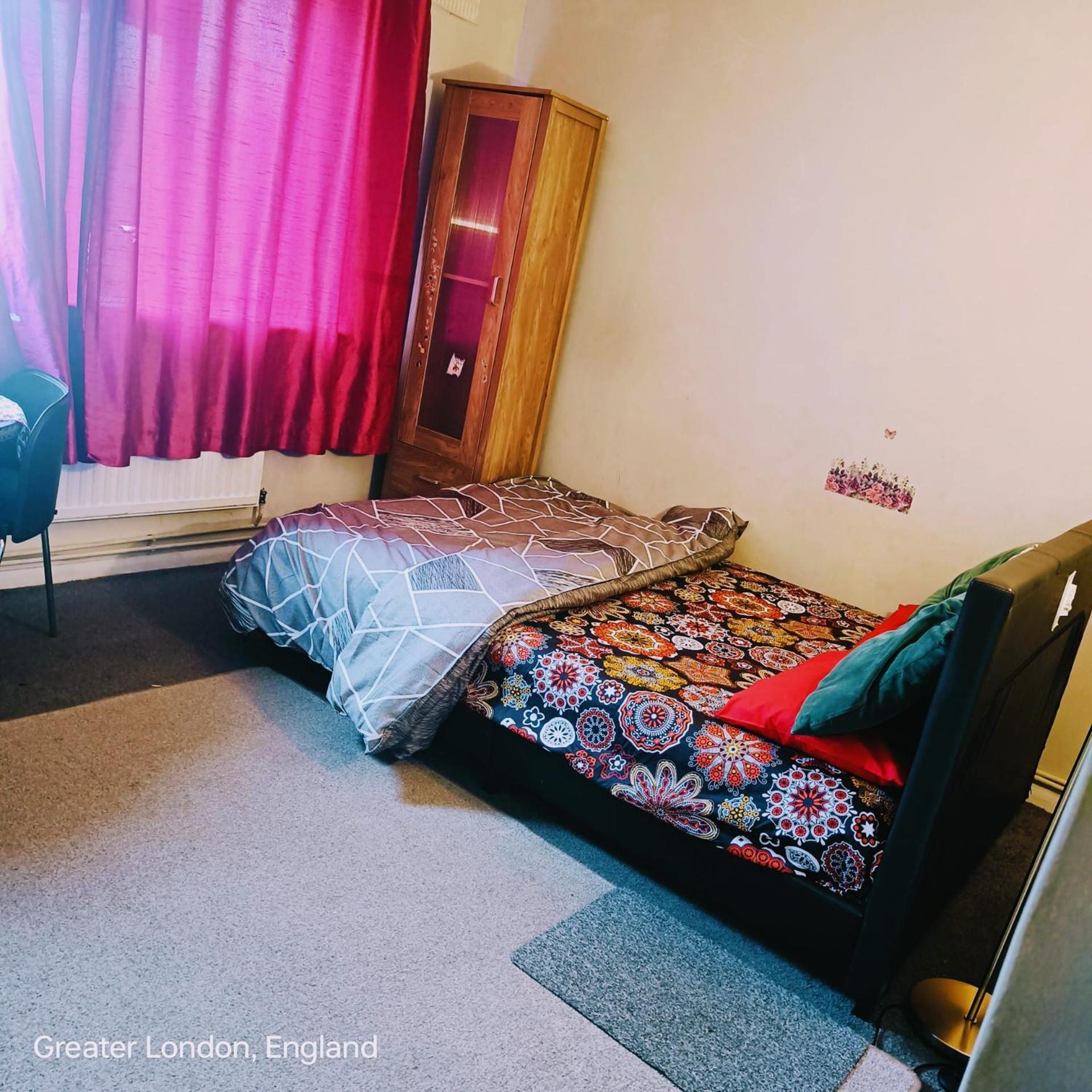 Cosy Private Room In Hornchurch, London With Free Parking エクステリア 写真